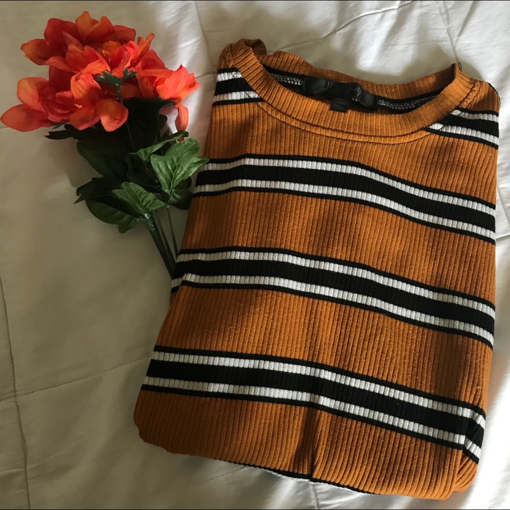 ✨~Long sleeved shirt~✨